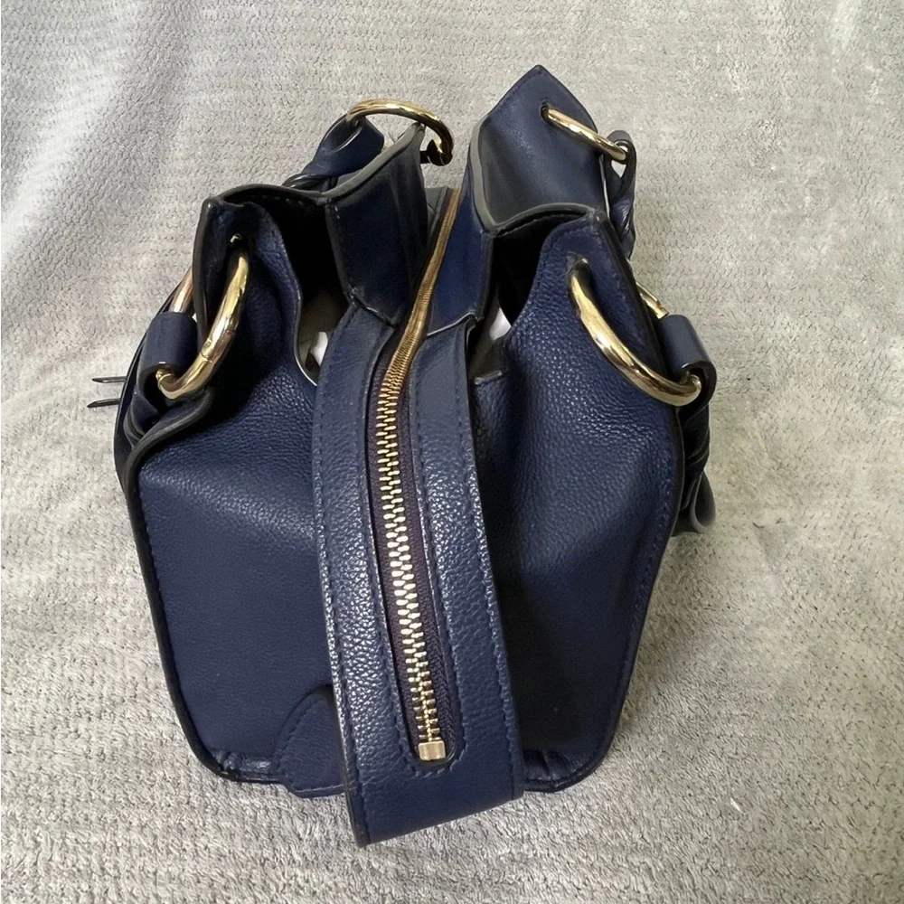Rebecca minkoff navy and gold leather purse with tassel zipper - Picture 5 of 12